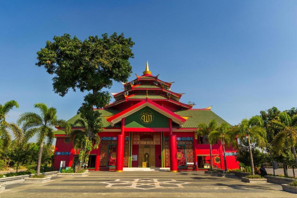 โรงแรมสุลาเวสี โกรอนตาโล่ สุราบายา ภายนอก รูปภาพ